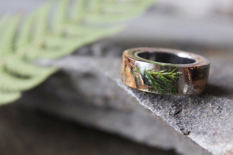 Forest Ring With Birch, Tree Bark, Forest Moss and Silver Flakes. Nature  Inspired Engagement Rings Made From Natural Moss. - Etsy | Nature inspired  engagement ring, Wooden rings engagement, Engagement ring white gold