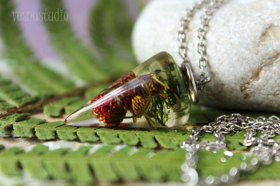 Pendulum Red Strawberry Necklace