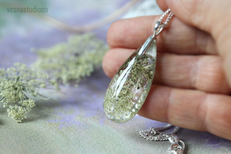 Queen Anne's Lace Necklace