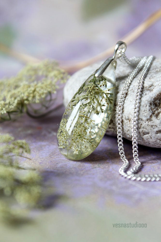 Queen Anne's Lace Necklace
