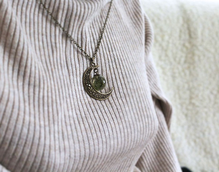 Moon Moss Necklace