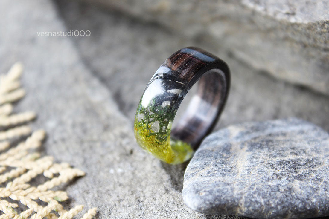 Green Peridot Moss Ring